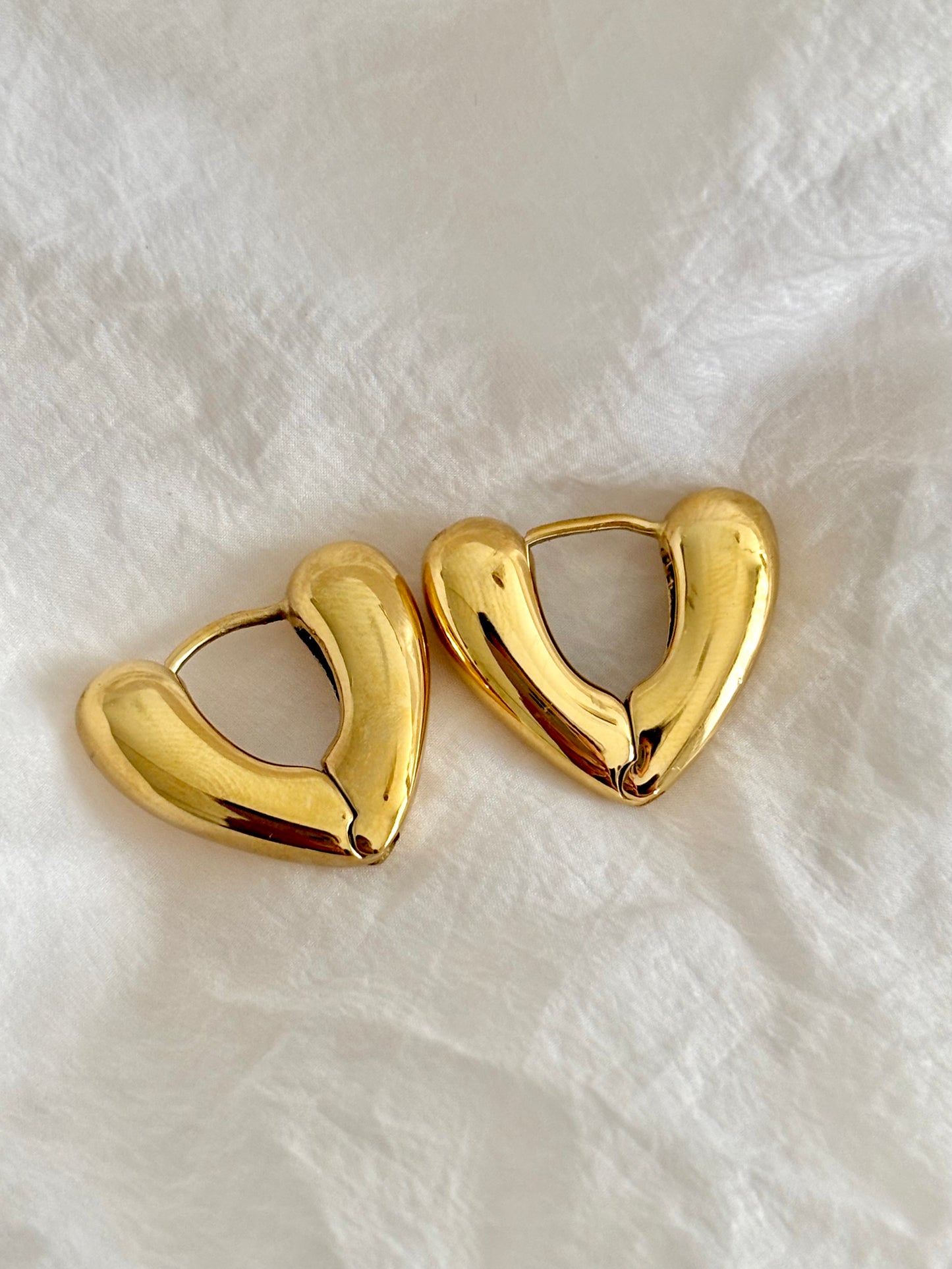 Ava hoops