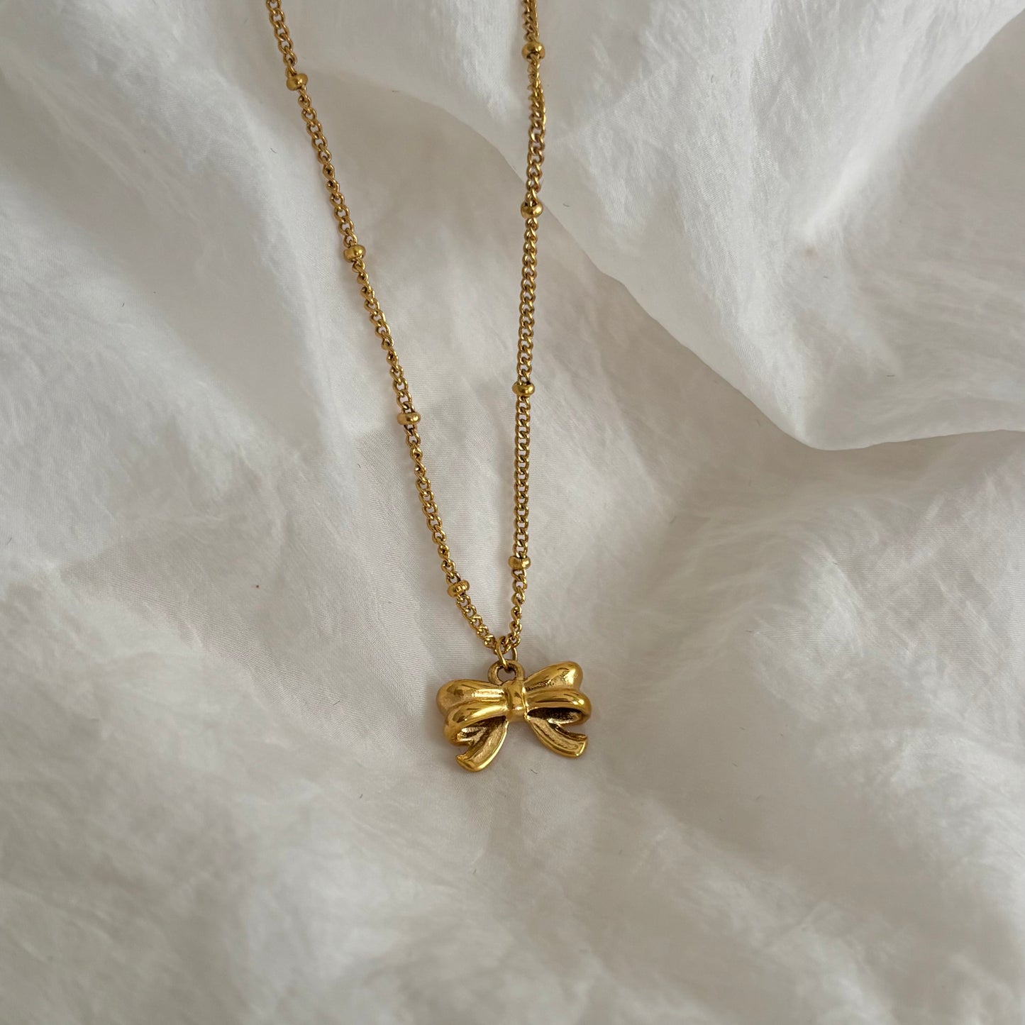 Evie necklace