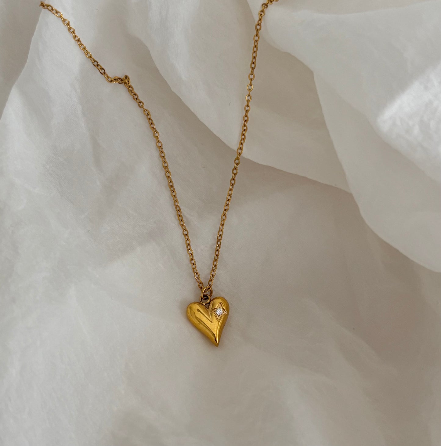 Clara necklace