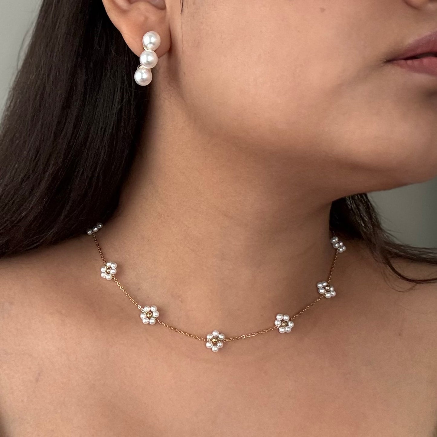 Pearlora necklace