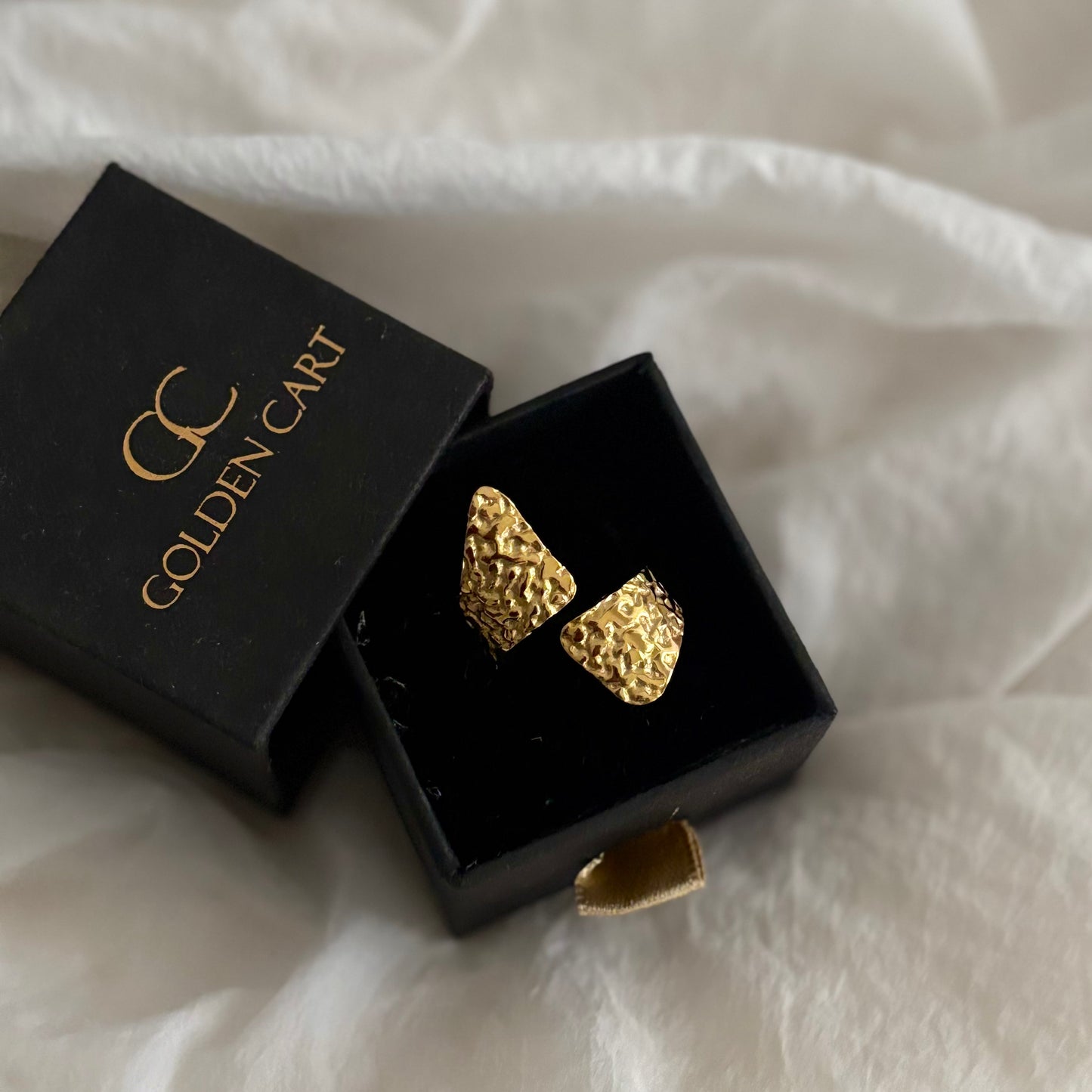 Bianca ring