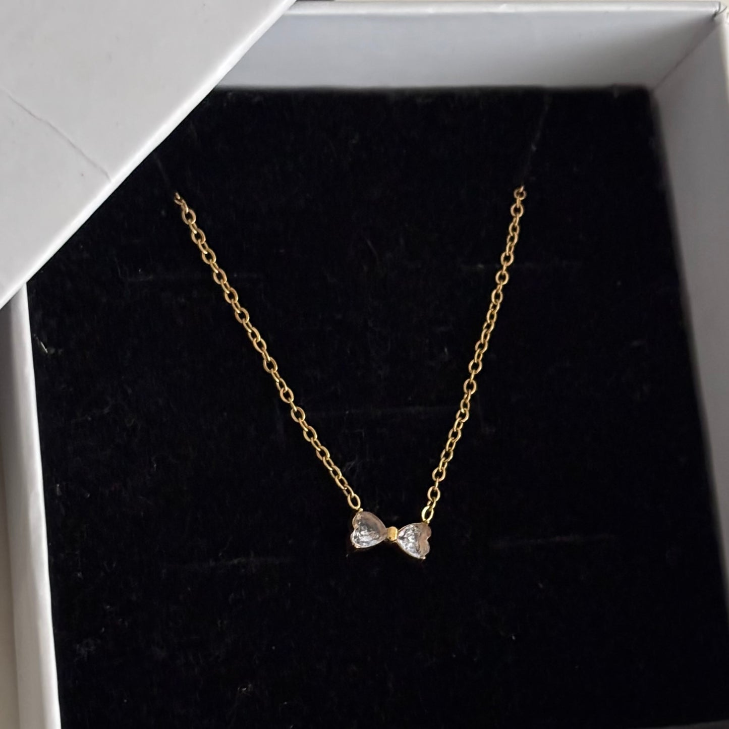 Bella bow necklace