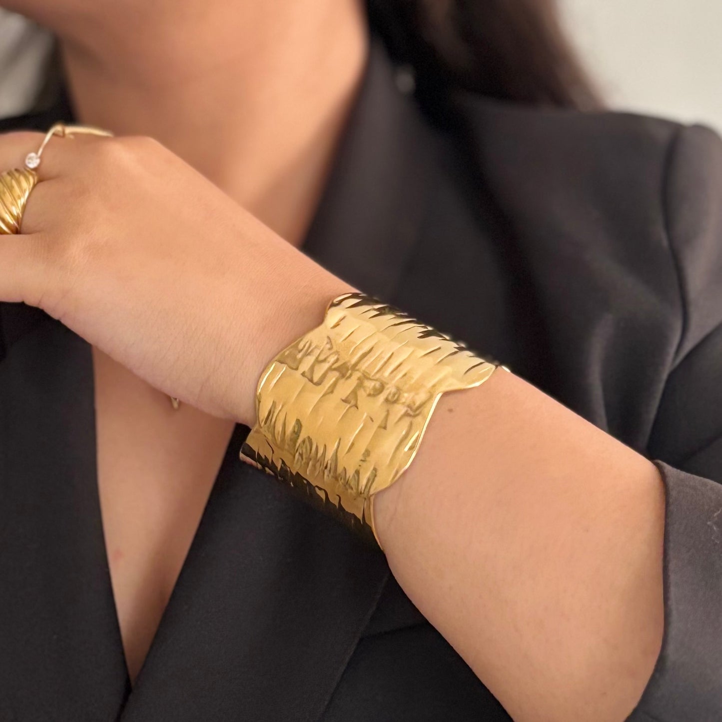 the regency cuff