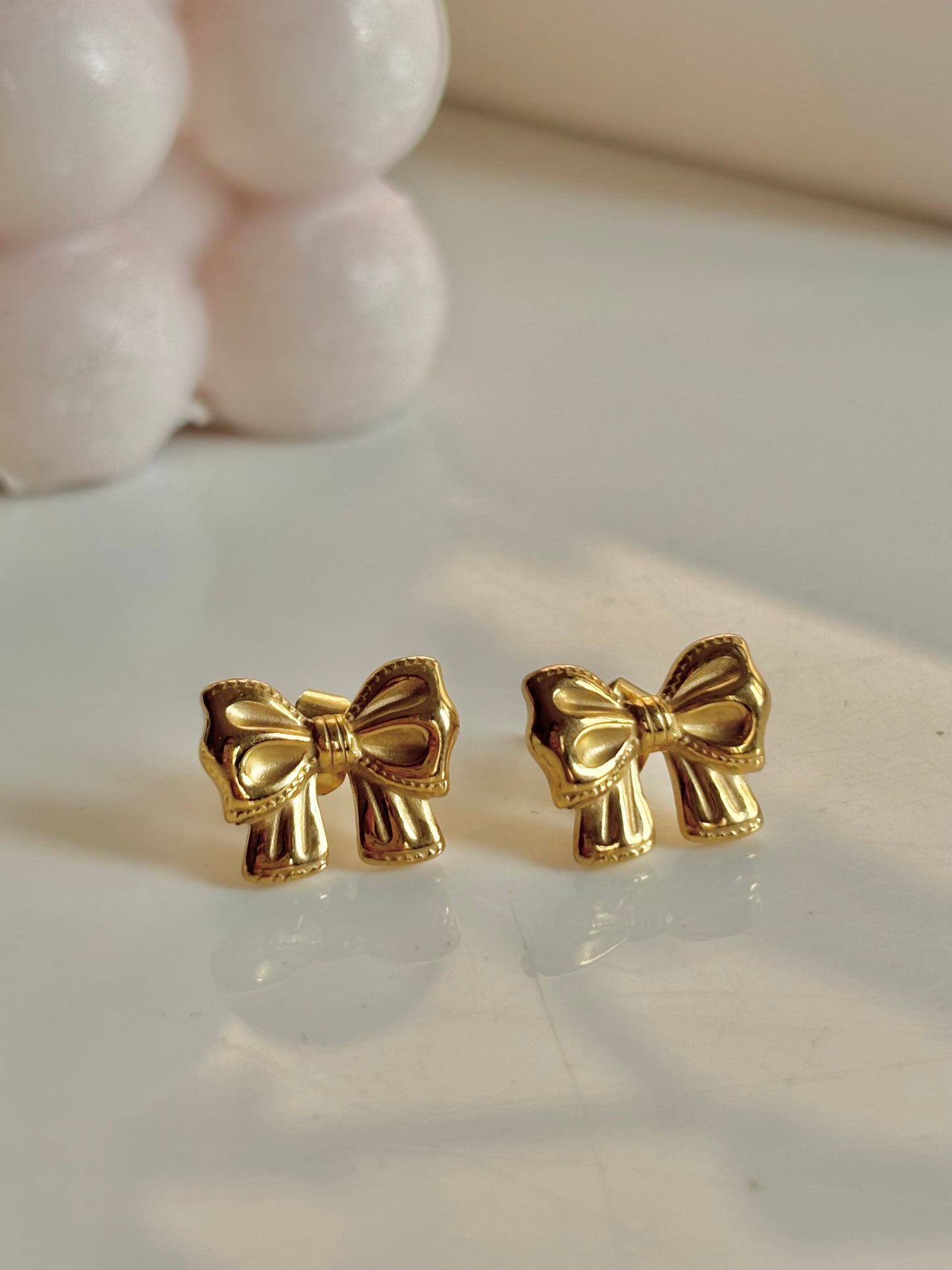 Mini Bow studs