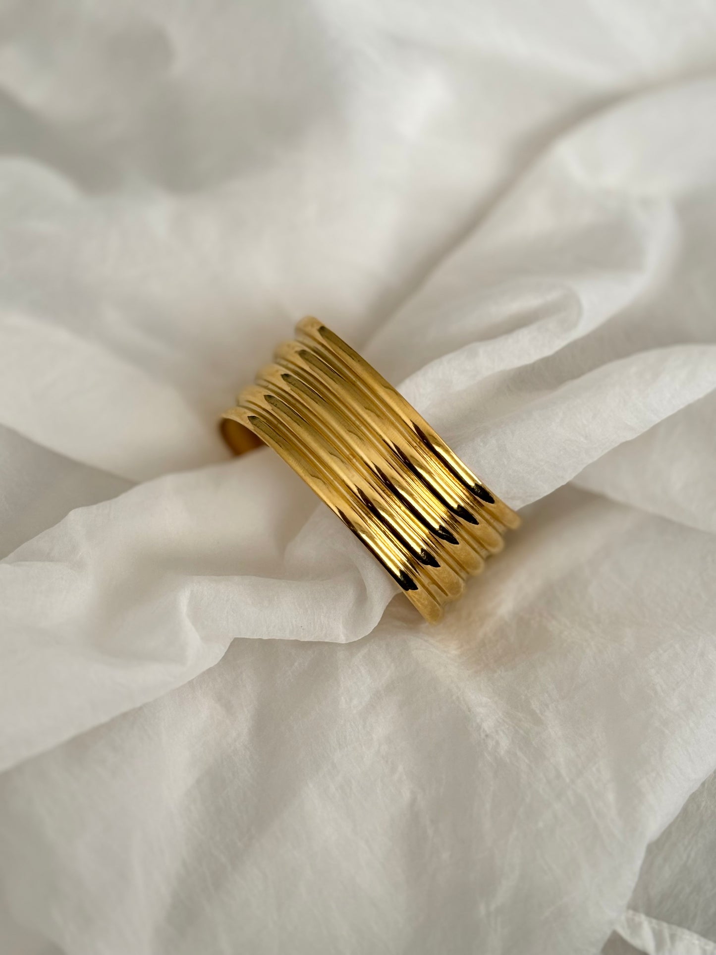 the hastings cuff