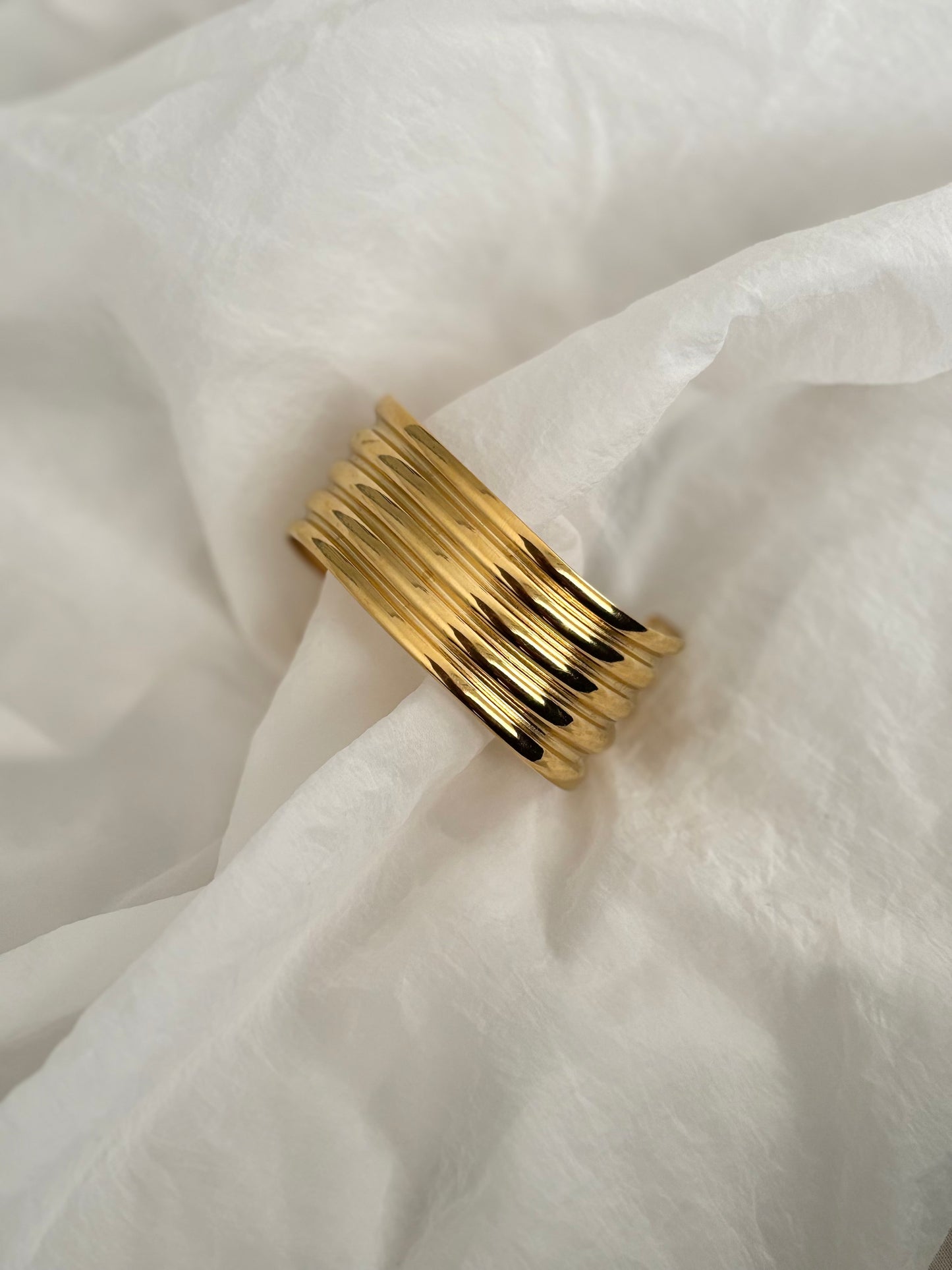 the hastings cuff