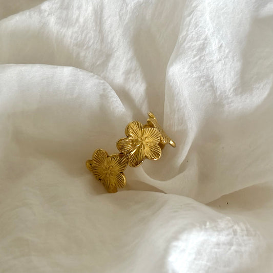 Marigold ring