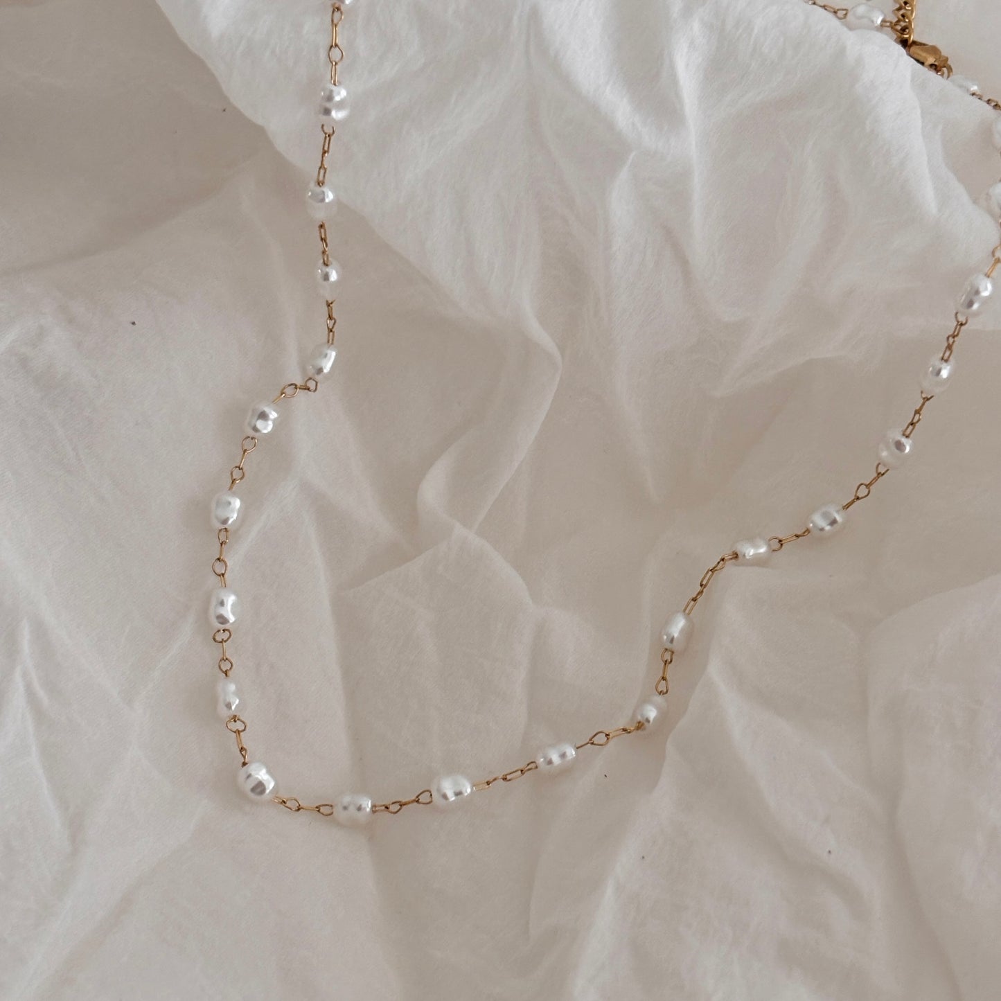 Amara pearl necklace - 18k gold plated (pre-booking)