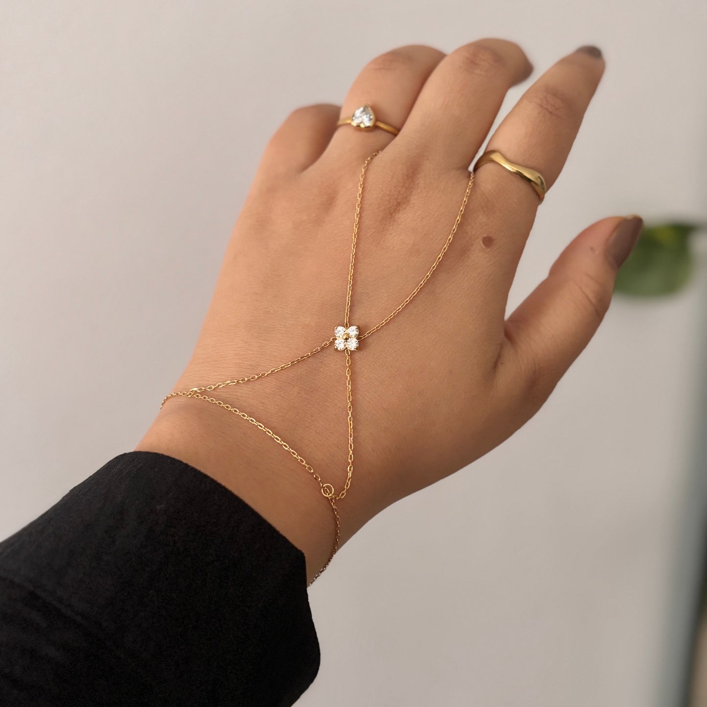 Juliette Handchain - 18k gold plated