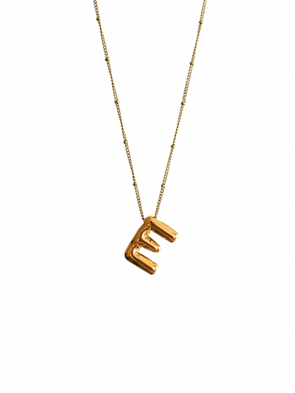 Initial necklace : E - 18k gold plated