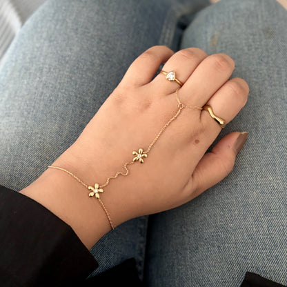 Daisy bloom Handchain - 18k gold plated