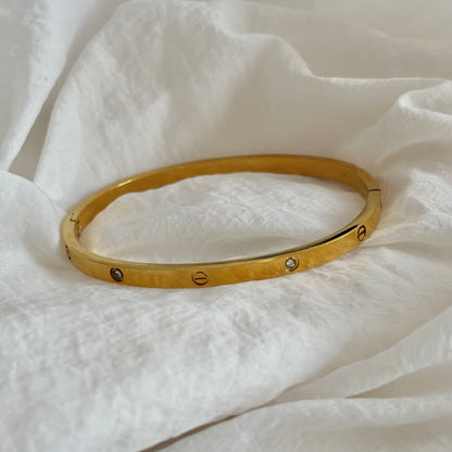 Thin Nora band (stone studded) - 18k gold plated