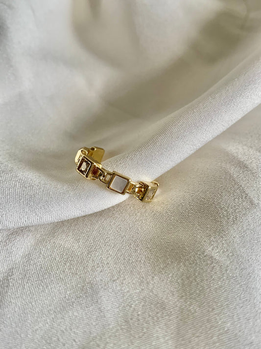 Elite ring