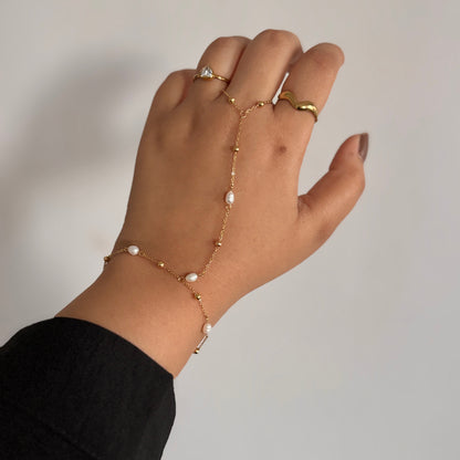 Margo Pearls Handchain - 18k gold plated