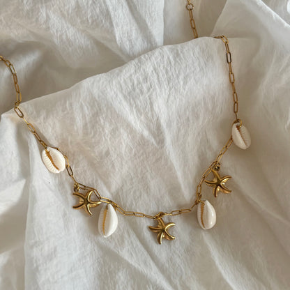 Sia shell necklace - 18k gold plated