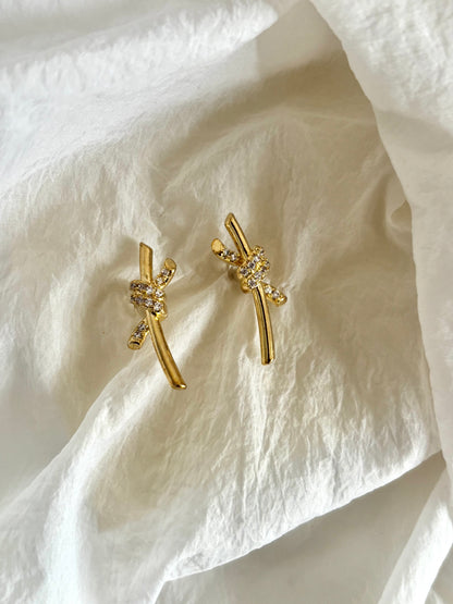 Xoxo earrings - 18k gold plated