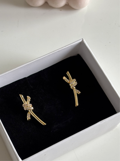 Xoxo earrings - 18k gold plated
