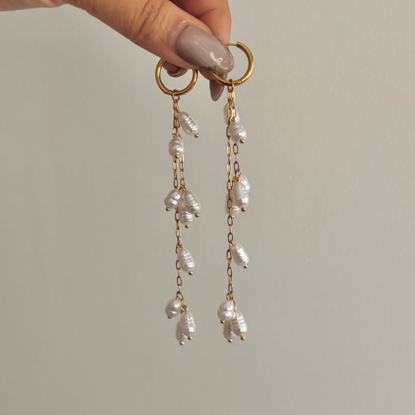 Valentina Pearl Chain Earrings - 18k Gold Plated