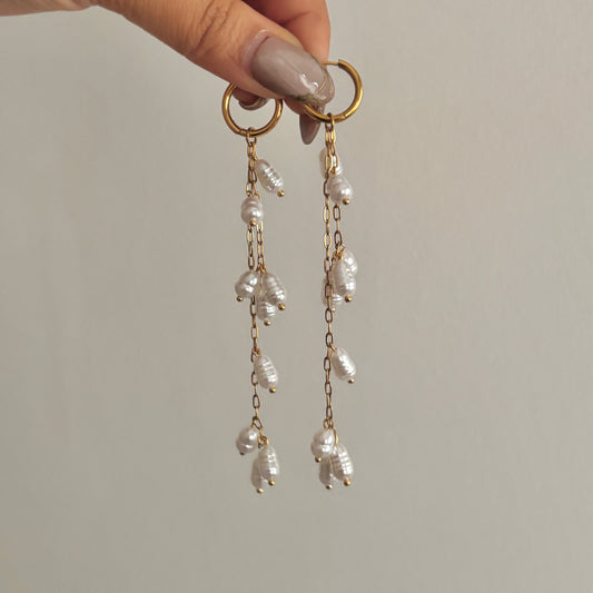 Valentina Pearl Chain Earrings - 18k Gold Plated