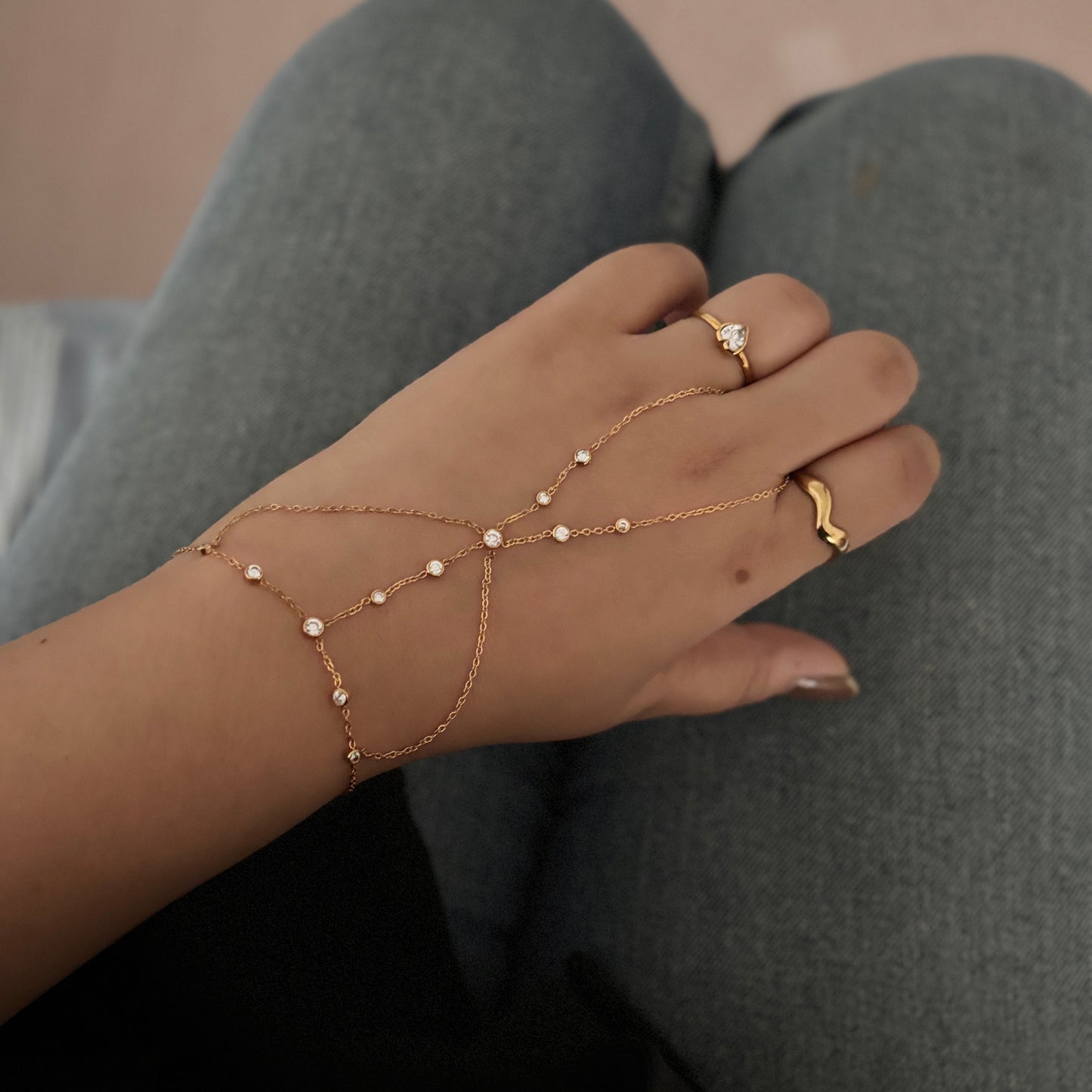 Jasmine Handchain - 18k gold plated