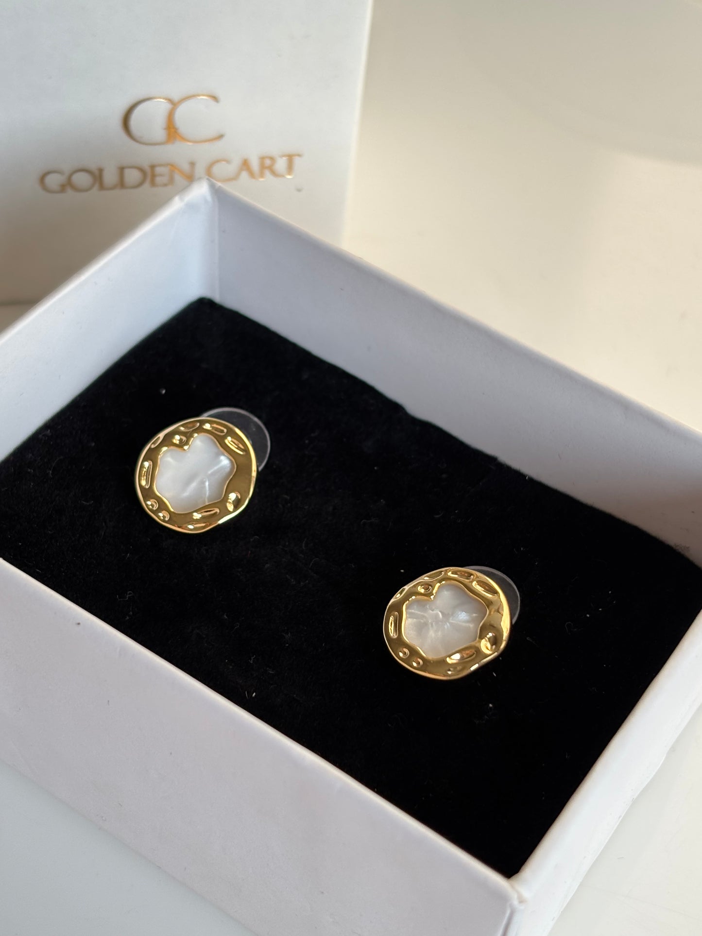 Sophia studs