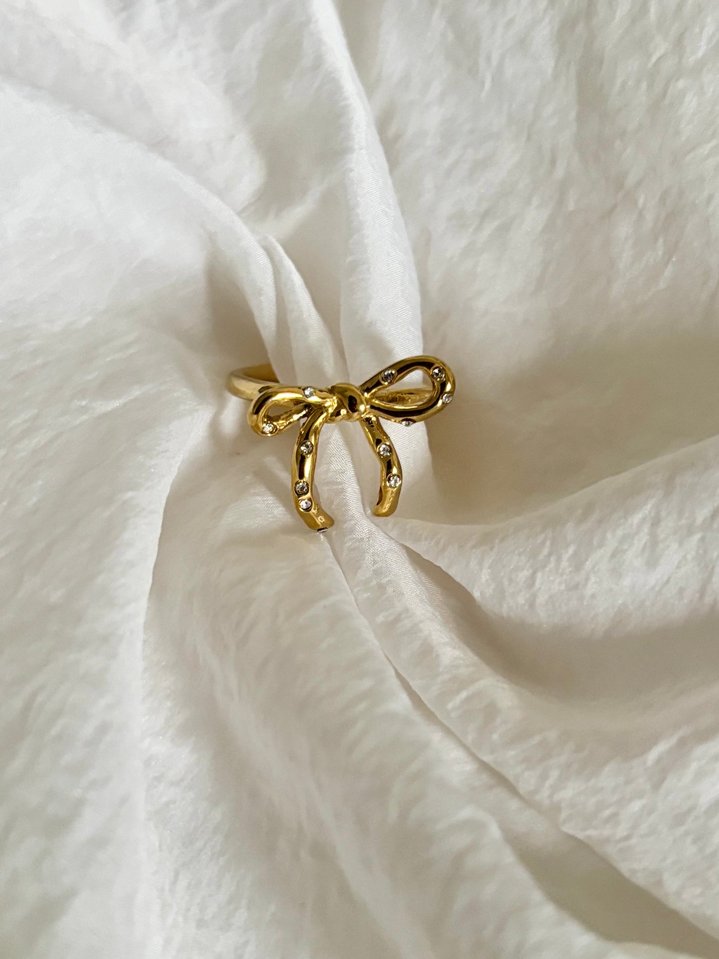 Bow ring - stone studded