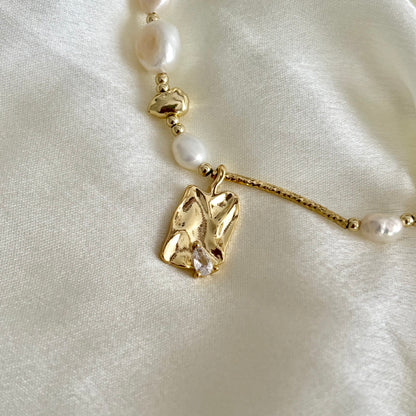 Anastasia necklace- freshwater baroque pearls - 18k gold plated